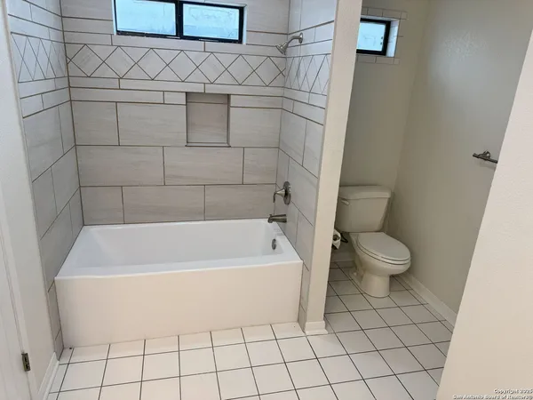 $295,000 | 136 Lk Vw Terrace, Three Rivers, TX 78071