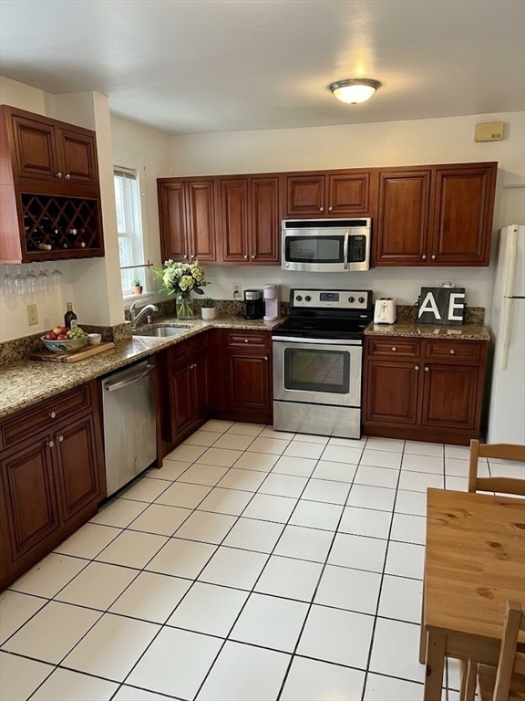 12 Hammondswood Road, Unit 1 Chestnut Hill, MA 02467 - Photo 5 of 12