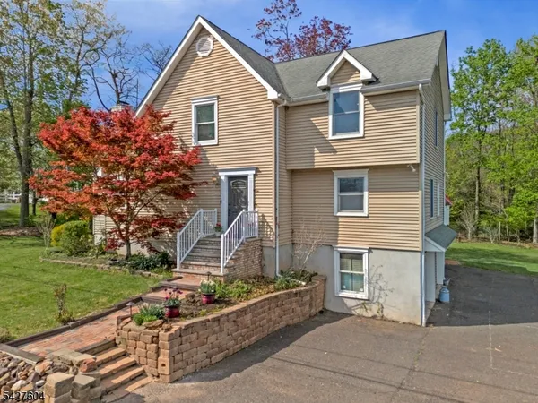 $930,000 | 1939 Fieldstone Road, Bridgewater, NJ 08836