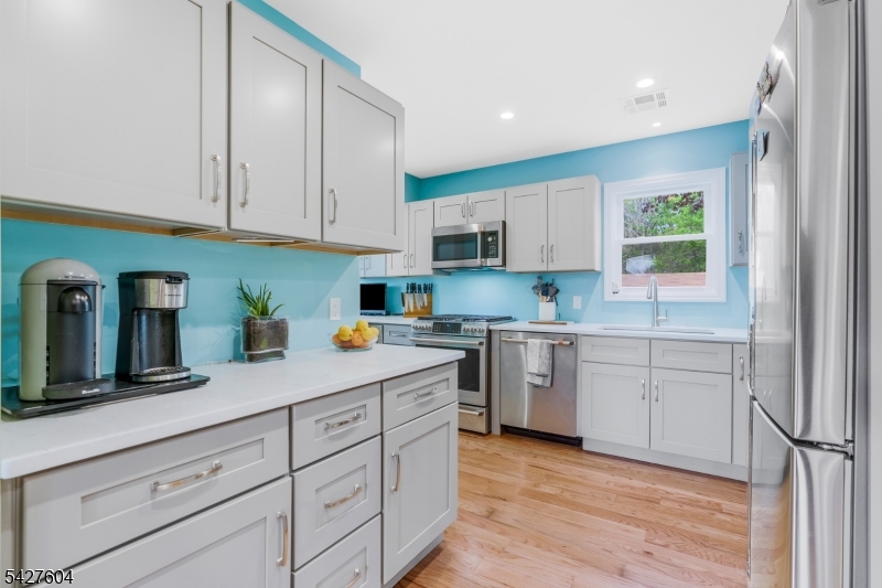 1939 Fieldstone Road Bridgewater, NJ 08836 - Photo 15 of 35