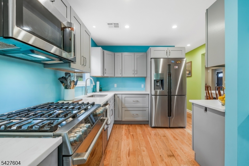 1939 Fieldstone Road Bridgewater, NJ 08836 - Photo 17 of 35
