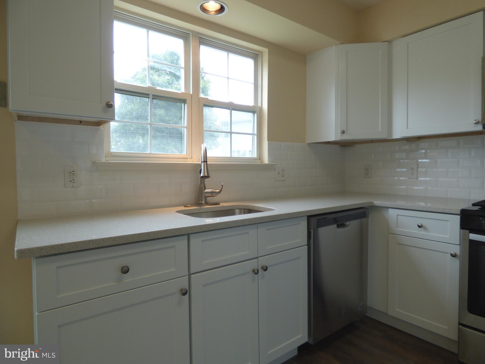 187 Ridgewood Way Burlington, NJ 08016 - Photo 11 of 25 Gallery Image 11