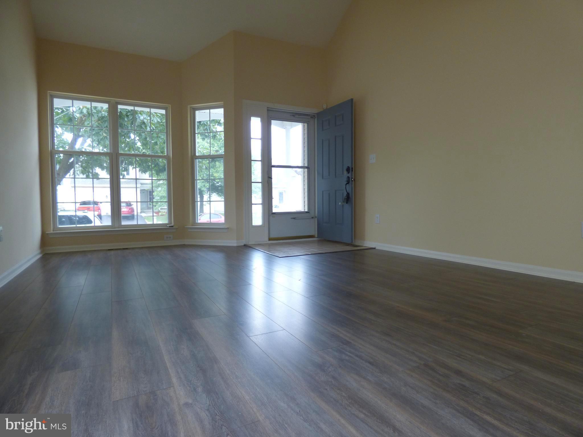 187 Ridgewood Way Burlington, NJ 08016 - Photo 4 of 25 Gallery Image 4