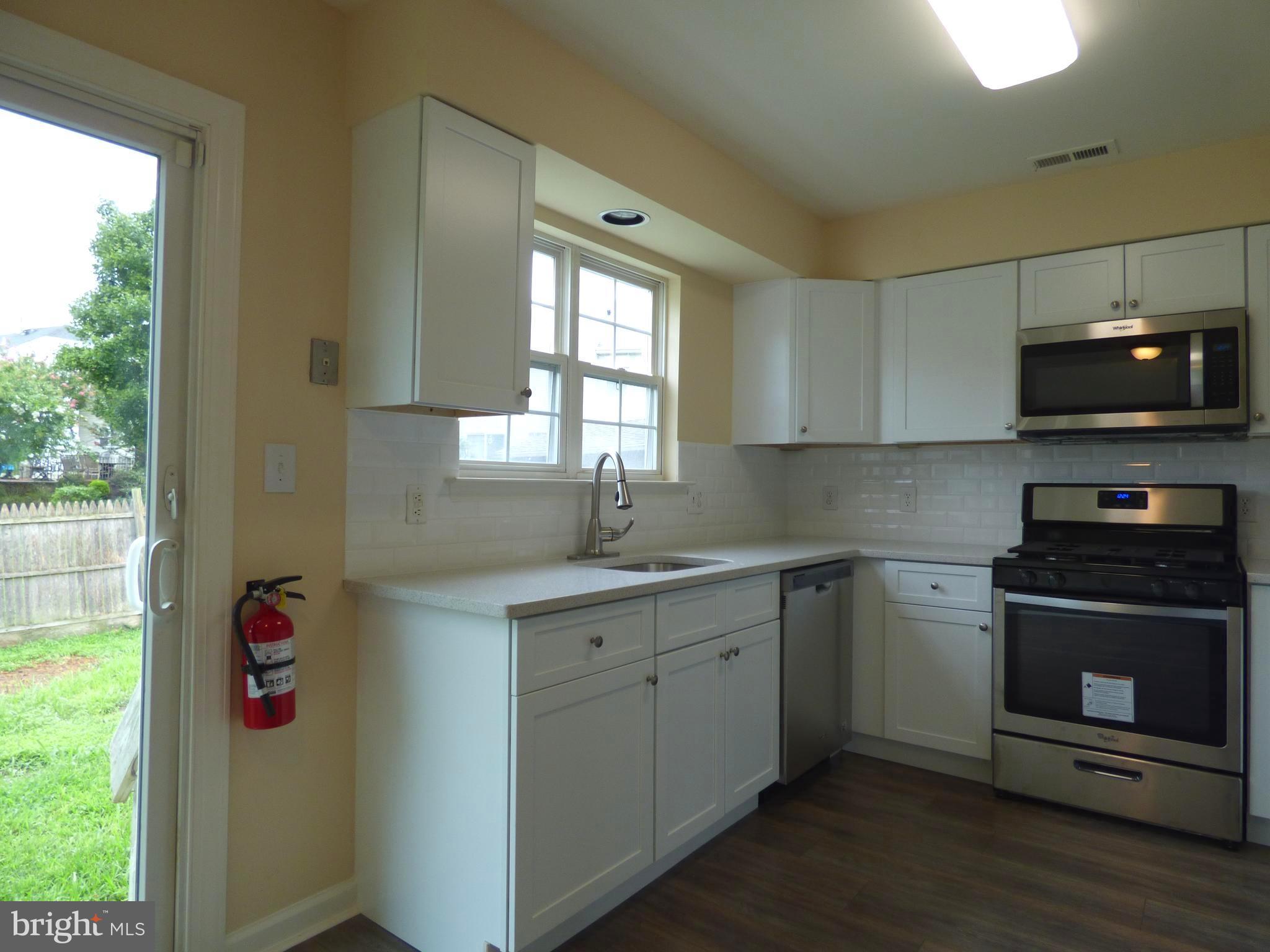 187 Ridgewood Way Burlington, NJ 08016 - Photo 8 of 25 Gallery Image 8