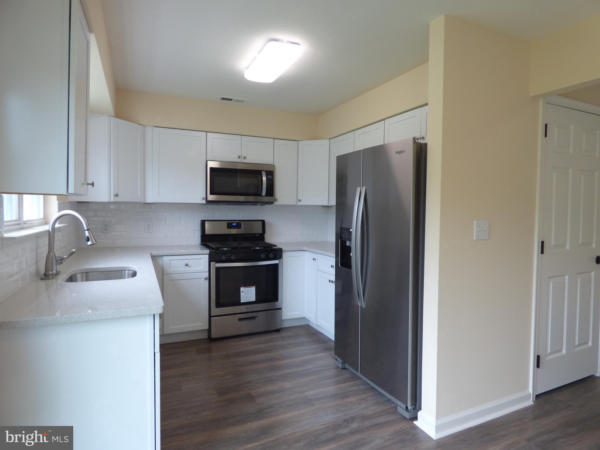 187 Ridgewood Way Burlington, NJ 08016 - Photo 9 of 25 Gallery Image 9