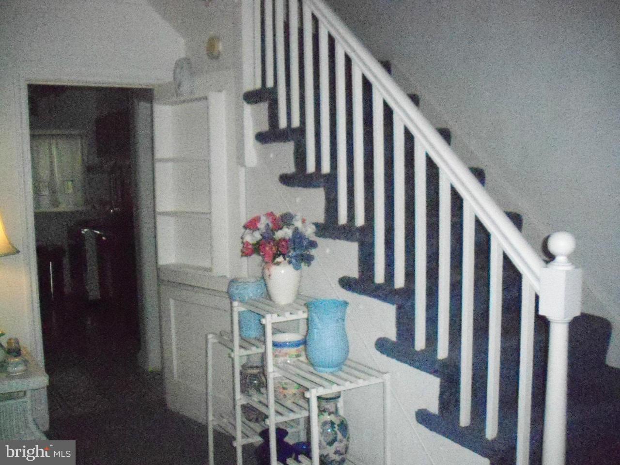 101 Cherrydell Road Catonsville, MD 21228 - Photo 10 of 30 Living Room