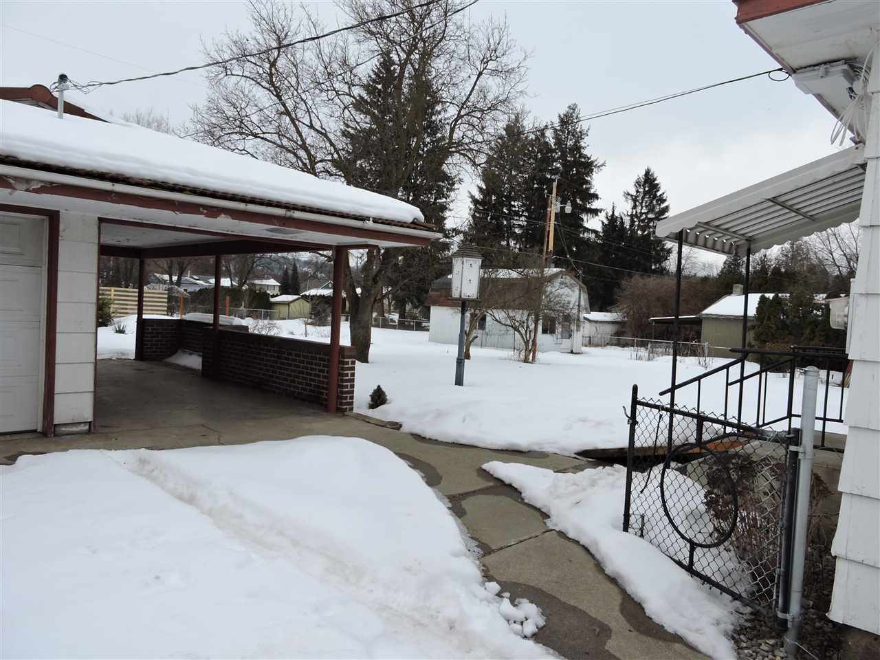 3303 North Elton Road Spokane Valley, WA 99212 - Photo 3 of 20
