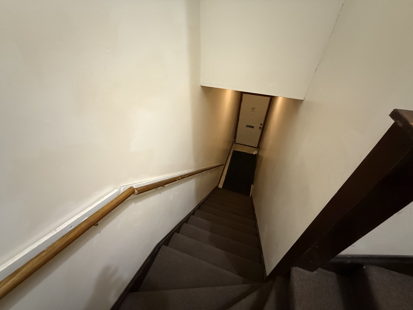 5818 West North Avenue Chicago, IL 60639 - Photo 36 of 37 a view of entryway