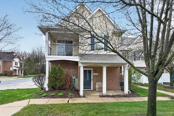$199,999 | 731 Amberly Drive, Waterford, MI 48328