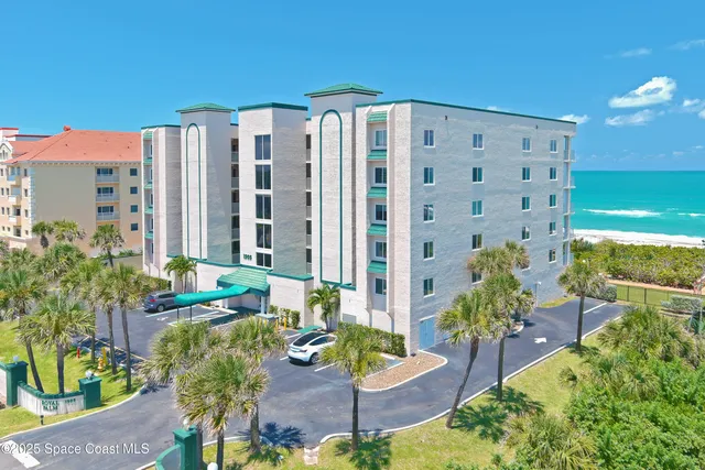 a view of an outdoor space