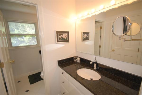 30 Blood Road Andover, MA 01810 - Photo 15 of 27