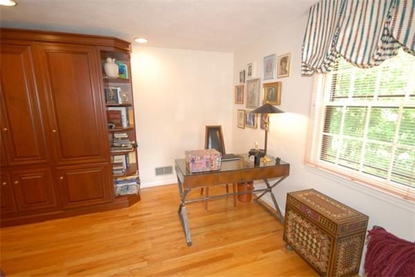 30 Blood Road Andover, MA 01810 - Photo 23 of 27