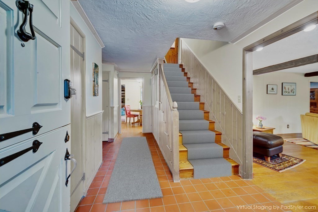 76 North Border Road Winchester, MA 01890 - Photo 5 of 22 Gallery Image 5