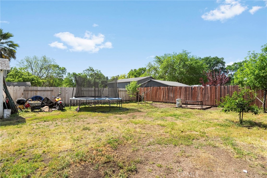 1322 Guill Street Chico, CA 95928 - Photo 31 of 35