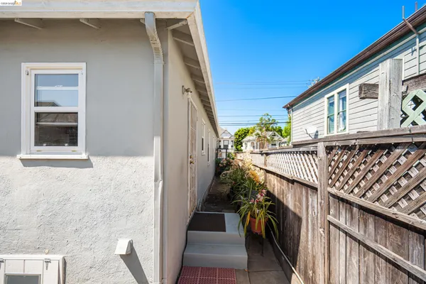 $795,000 | 1912 Lafayette Street, Alameda, CA 94501