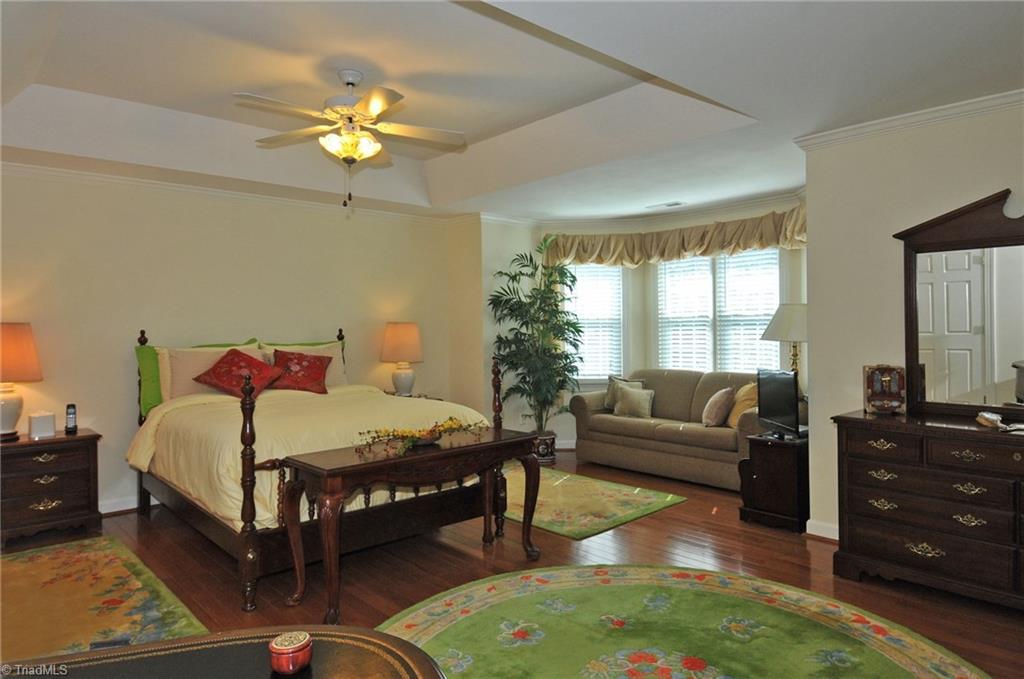 1049 Cross Gate Road Winston-Salem, NC 27106 - Photo 13 of 28 Large Master Suite