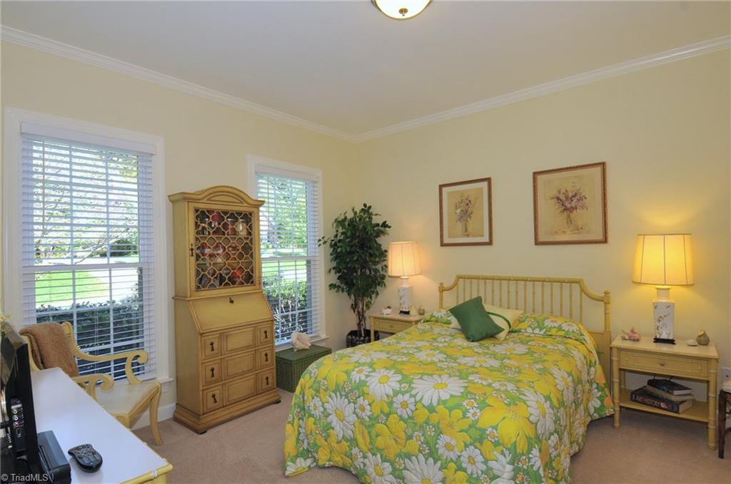 1049 Cross Gate Road Winston-Salem, NC 27106 - Photo 16 of 28 Main Level Guest Room with full Bath