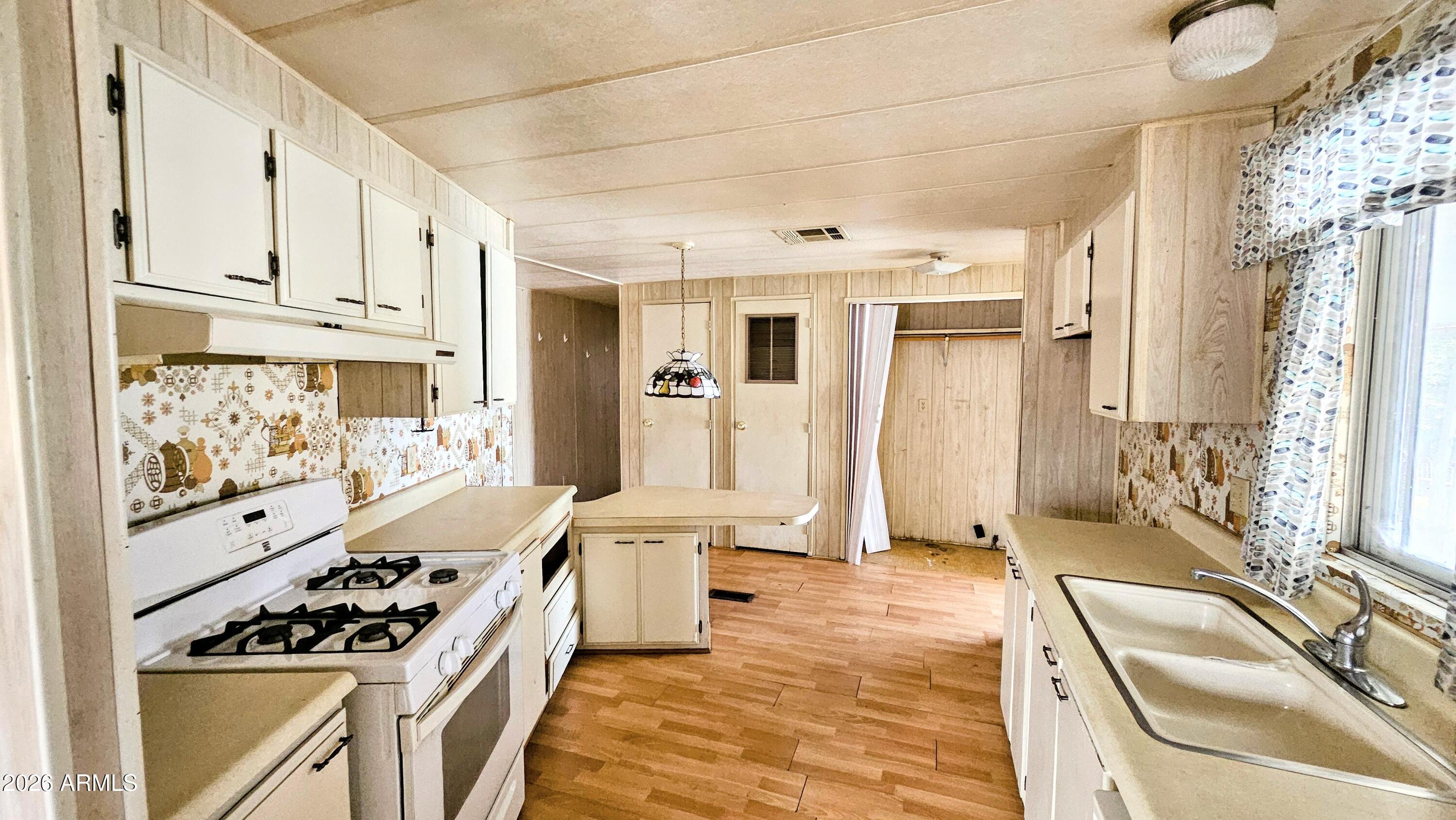 1006 South Cedarcrest Circle Payson, AZ 85541 - Photo 3 of 20 20260207_113245-EDIT