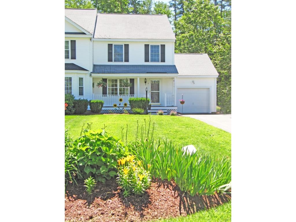 7 Sunridge Way, Unit 7 Amherst, NH 03031 - Photo 2 of 33 Gallery Image 2