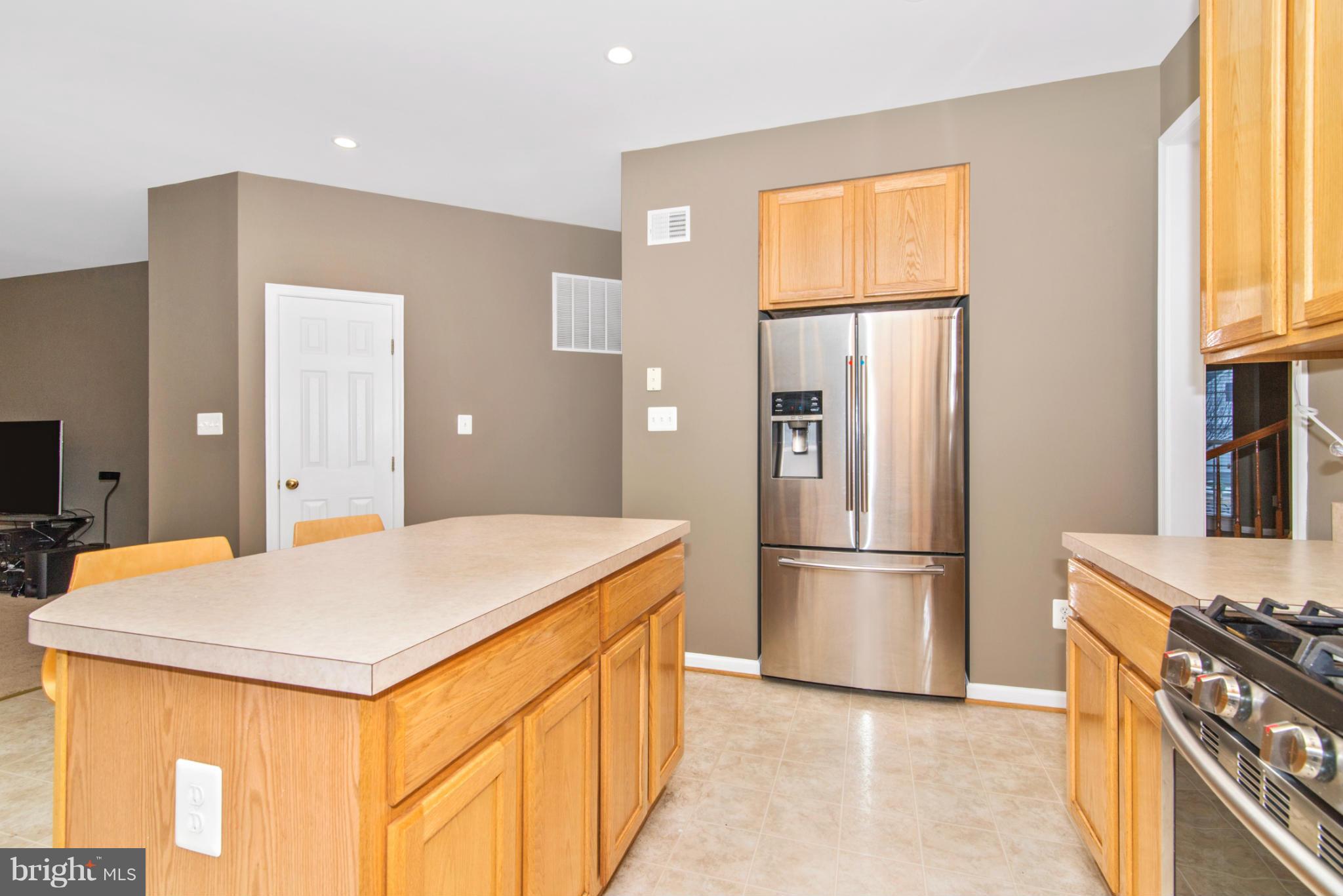 1814 Weybridge Road Frederick, MD 21702 - Photo 10 of 27 Kitchen