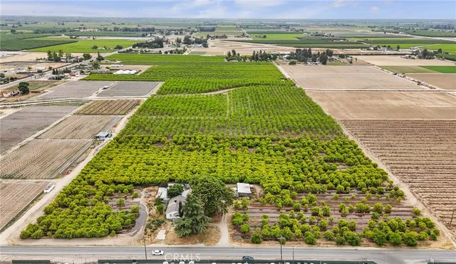 a view of a outdoor space