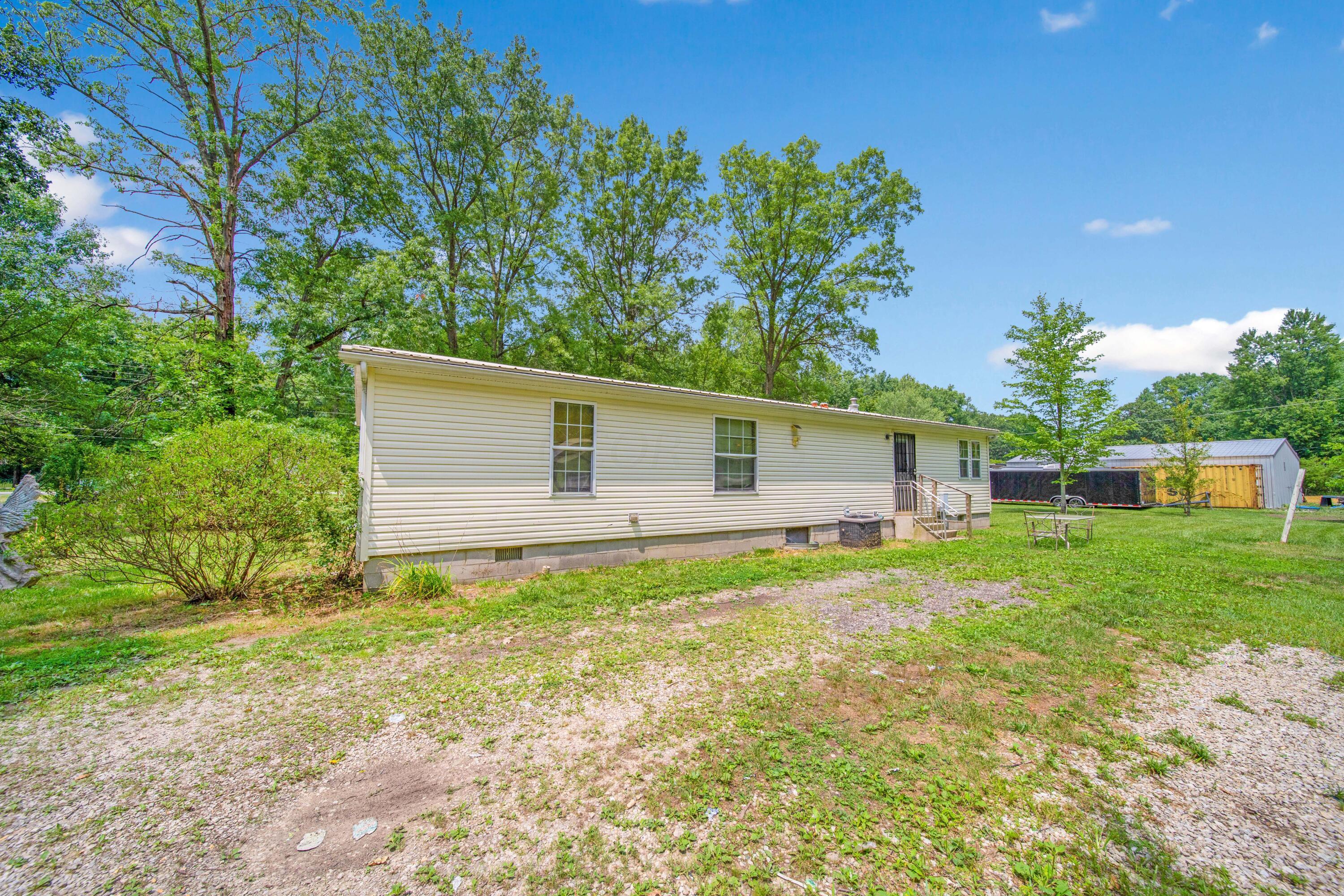 3581 Dixon Road Southwest Pataskala, OH 43062 - Photo 19 of 24 Rear of Property