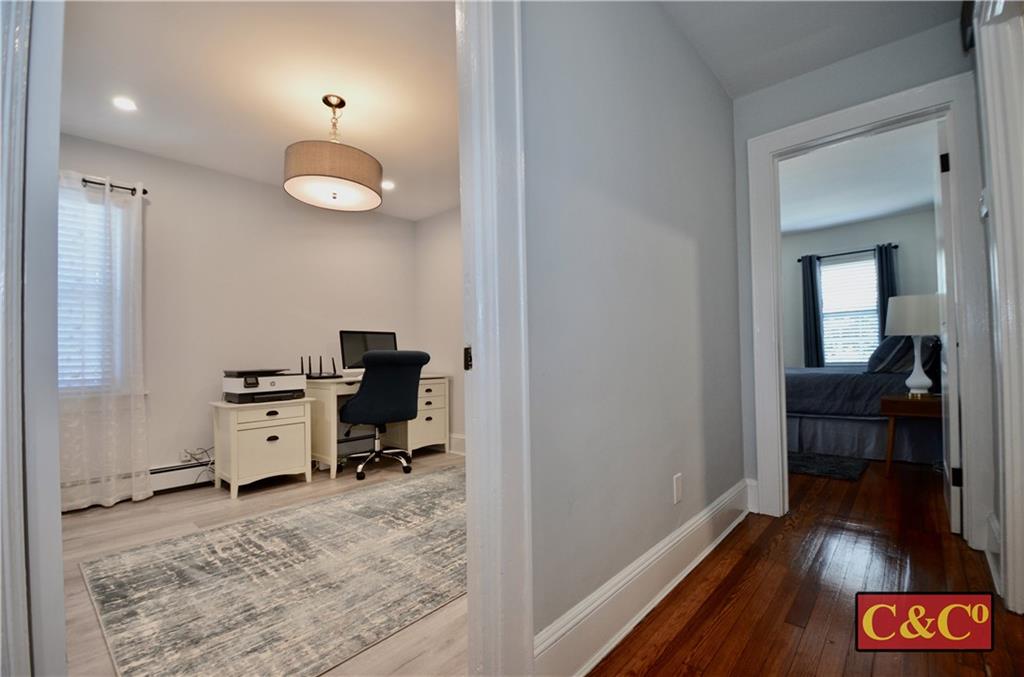 8 Oak Street Valley Stream, NY 11581 - Photo 16 of 40