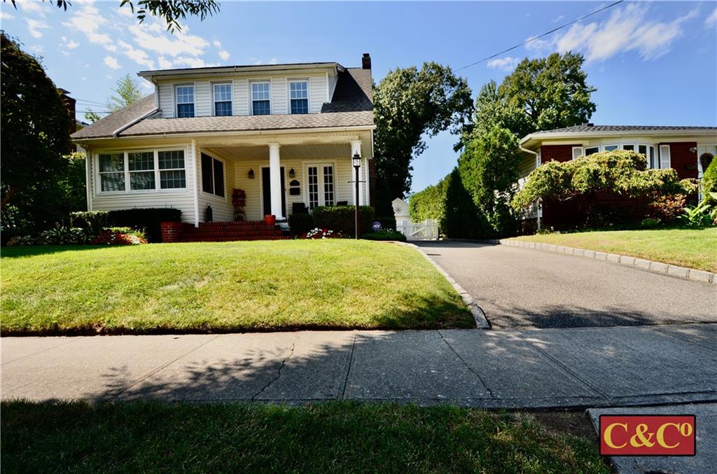 8 Oak Street Valley Stream, NY 11581 - Photo 40 of 40