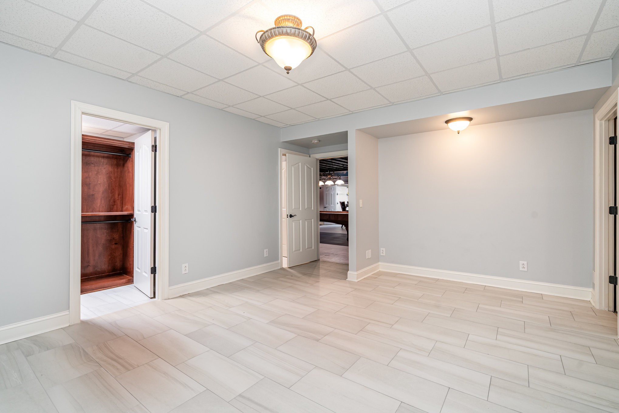 5827 Highway 76 East Springfield, TN 37172 - Photo 26 of 77 a view of an empty room with a window