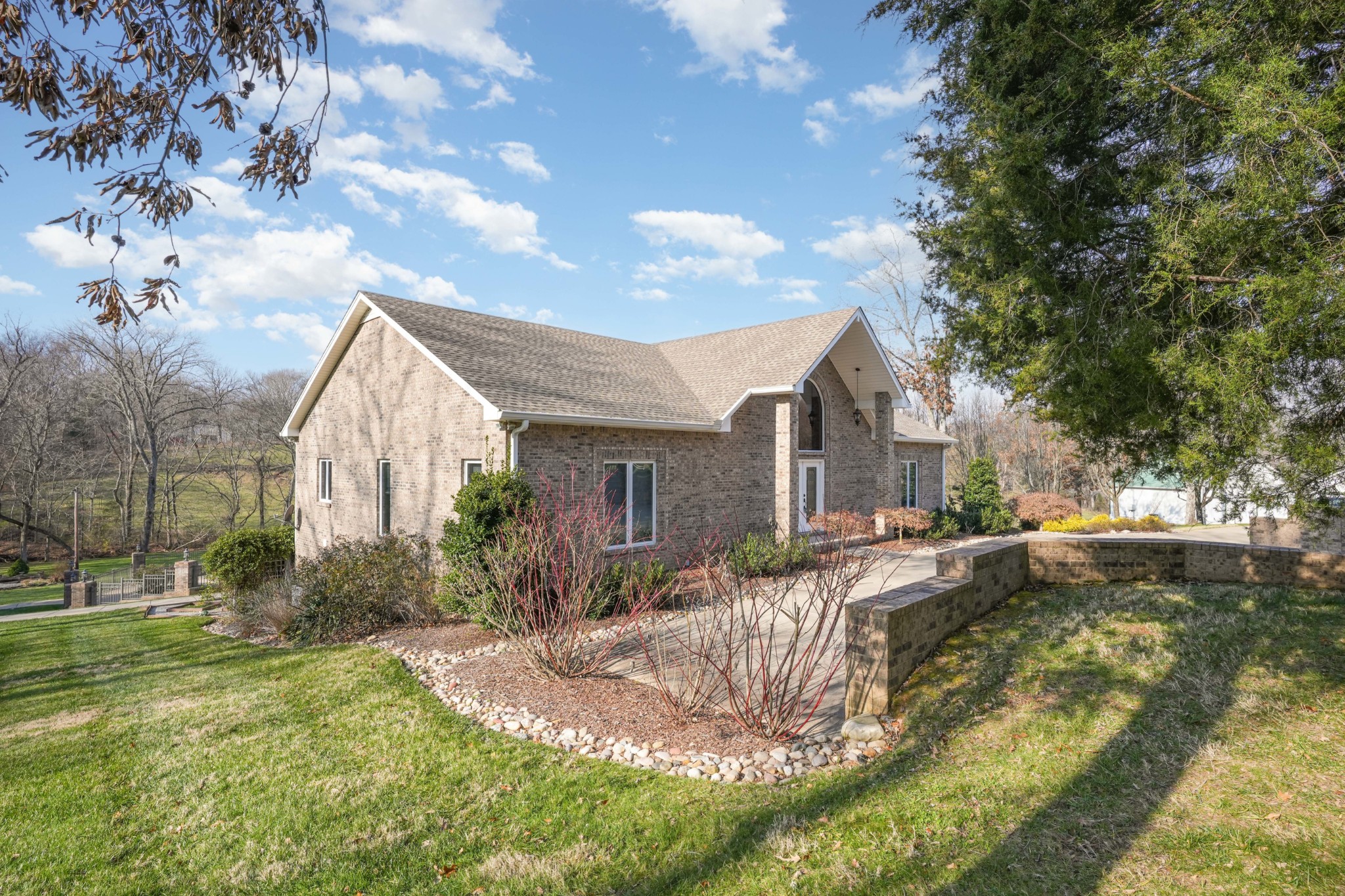 5827 Highway 76 East Springfield, TN 37172 - Photo 35 of 77 a view of a house with a yard