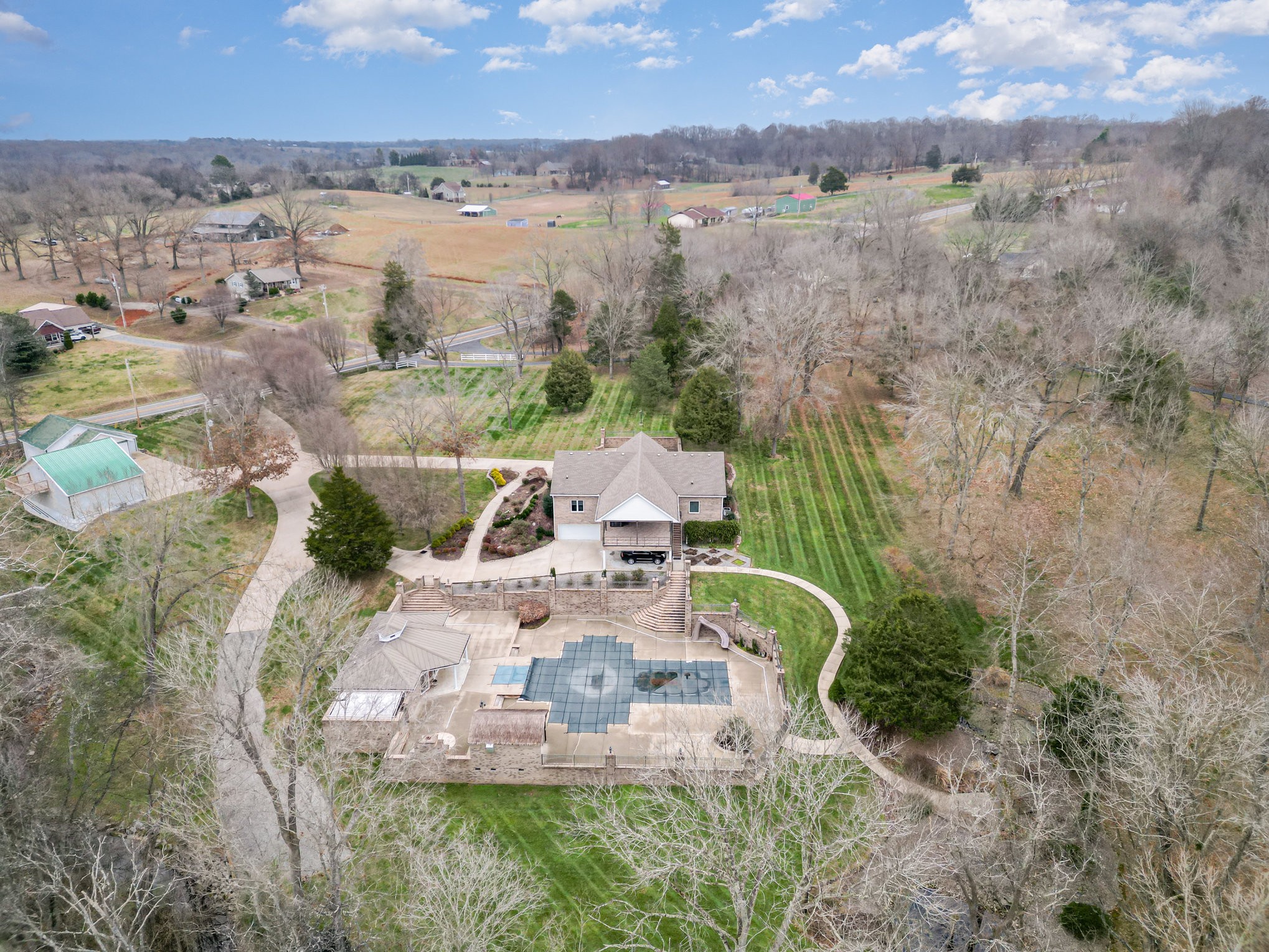 5827 Highway 76 East Springfield, TN 37172 - Photo 62 of 77 a view of outdoor space and city view
