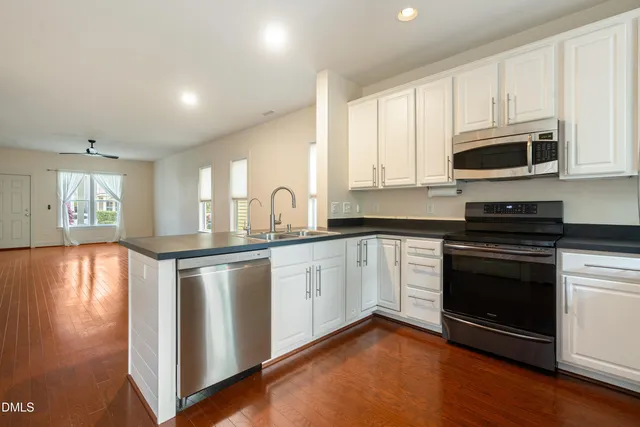 $2,095 | 44 Danbury Court, Pittsboro, NC 27312