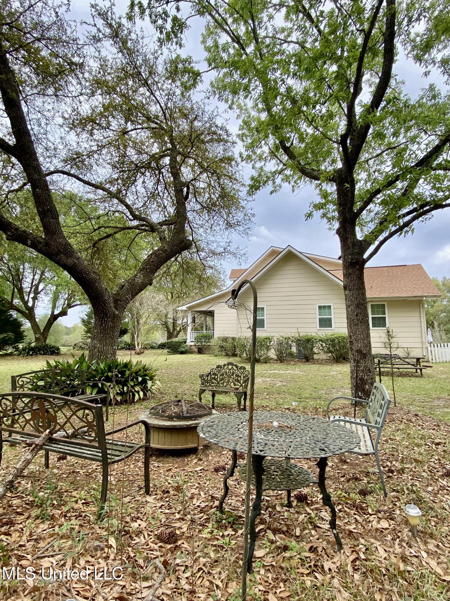 299 Quitman Perry Road Carriere, MS 39426 - Photo 39 of 79 36, Lawn, IMG_2850