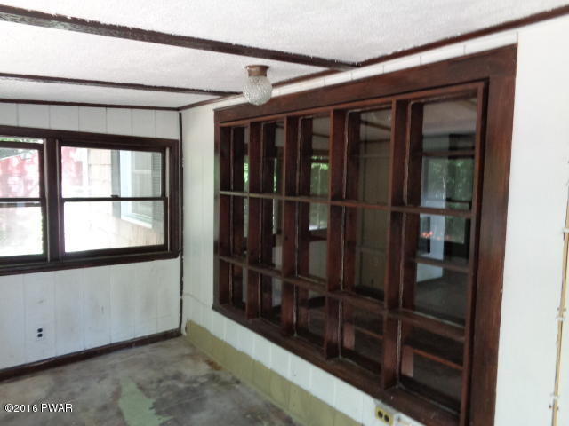 197 Silver Lake Road Dingmans Ferry, PA 18328 - Photo 15 of 19