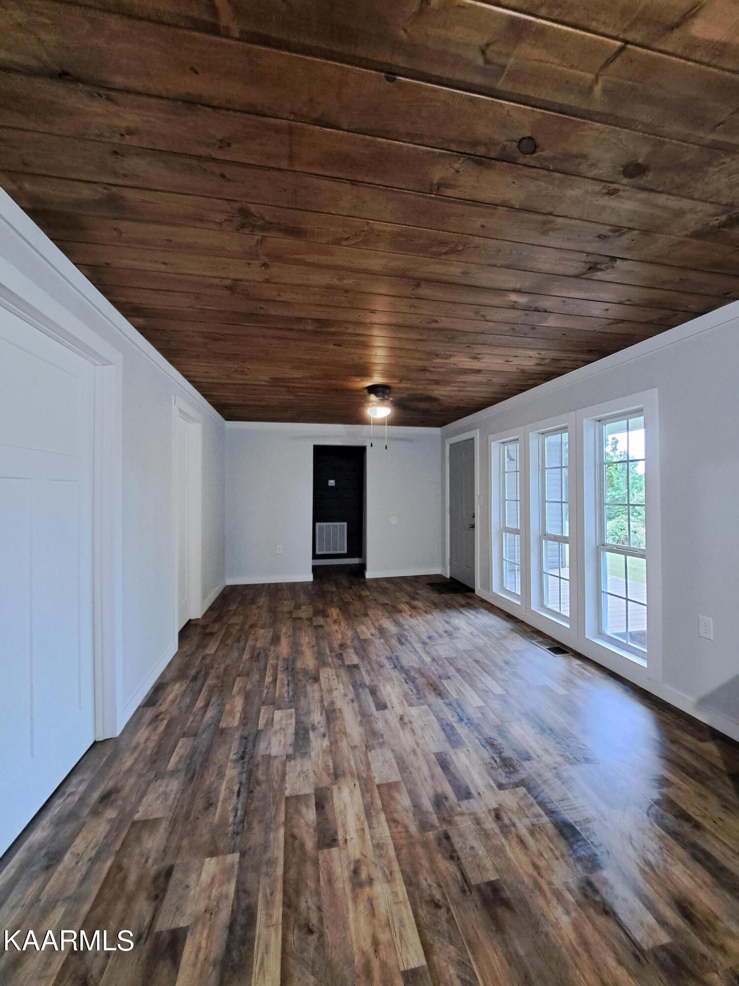 111 Big Spring Road Oneida, TN 37841 - Photo 13 of 57 20230520_180223