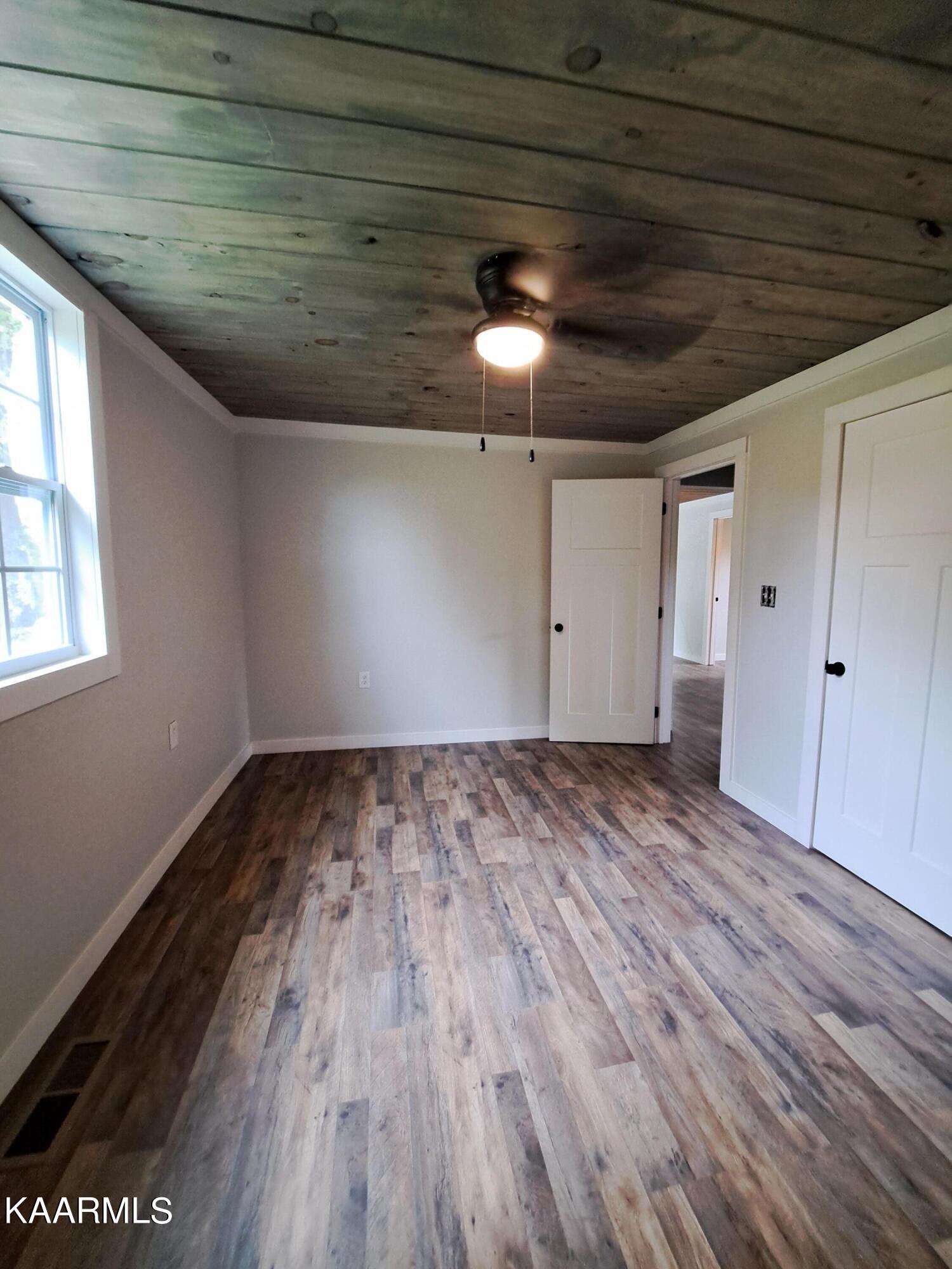 111 Big Spring Road Oneida, TN 37841 - Photo 32 of 57 20230520_170112
