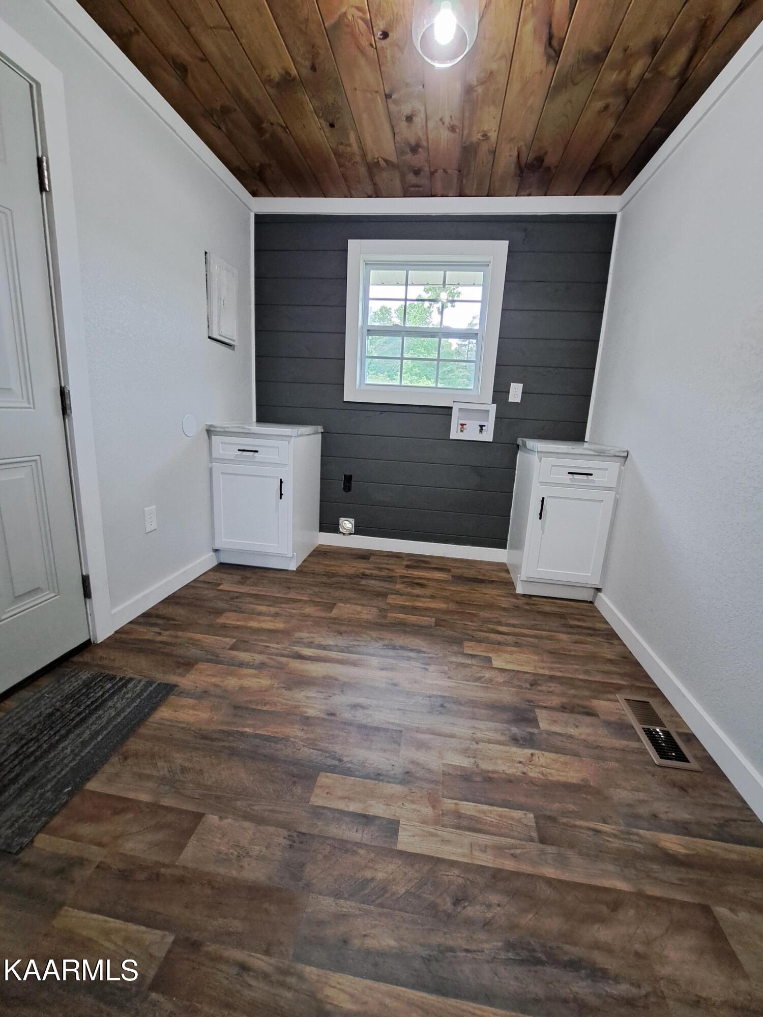 111 Big Spring Road Oneida, TN 37841 - Photo 46 of 57 20230520_170553