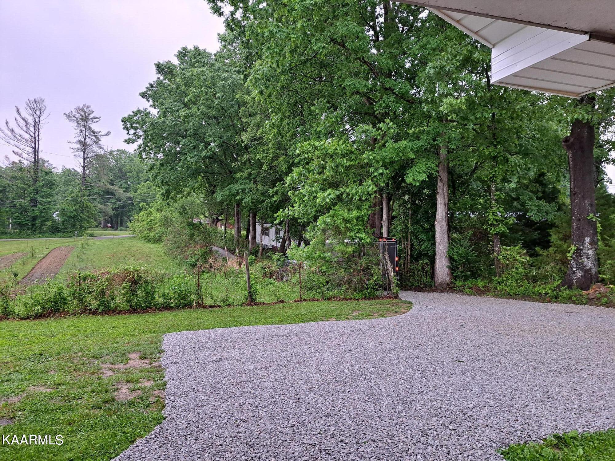 111 Big Spring Road Oneida, TN 37841 - Photo 5 of 57 20230520_200343