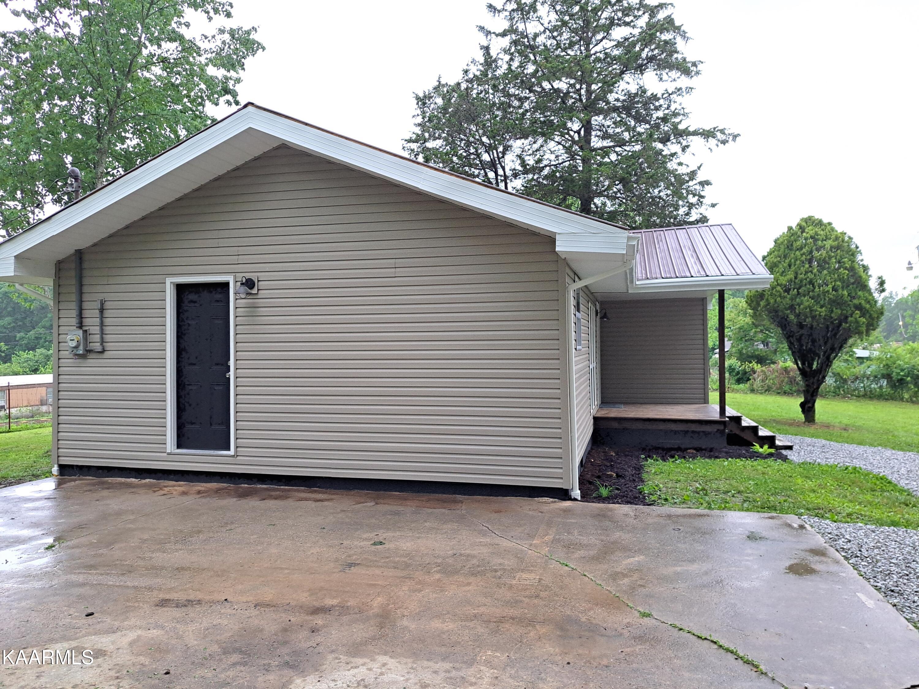 111 Big Spring Road Oneida, TN 37841 - Photo 8 of 57 20230520_200222