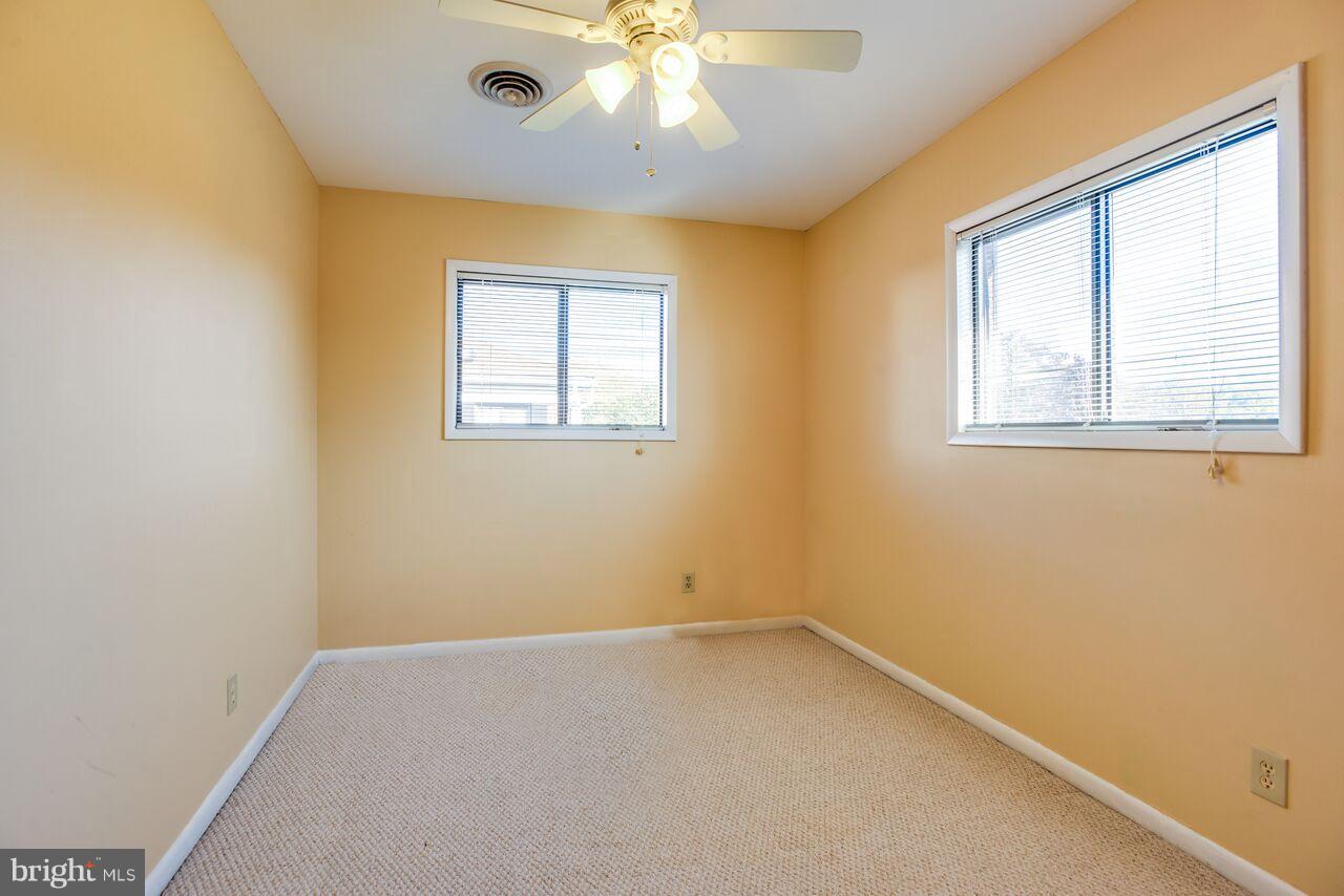 204 Skyhill Road, Unit 7 Alexandria, VA 22314 - Photo 16 of 20 an empty room with a window