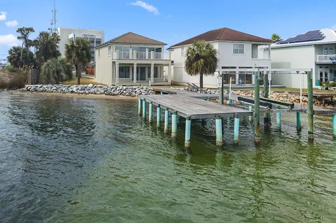 $895,000 | 901 Lighthouse Road, Fort Walton Beach, FL 32547