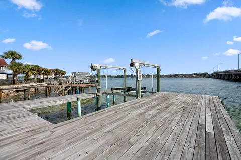 $895,000 | 901 Lighthouse Road, Fort Walton Beach, FL 32547