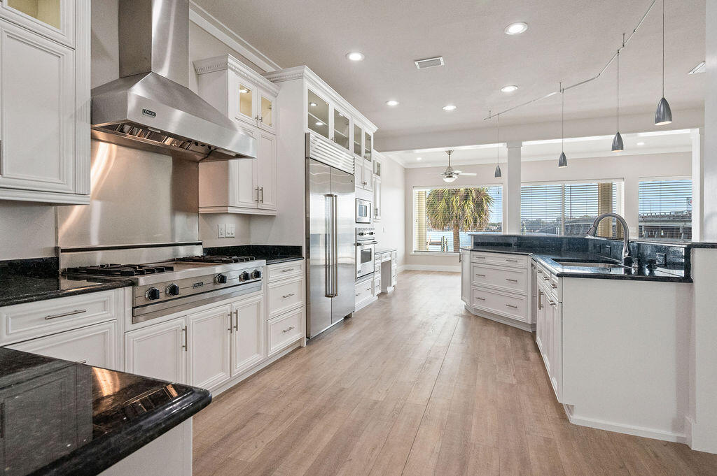 901 Lighthouse Road Fort Walton Beach, FL 32547 - Photo 4 of 82 Lighthouse-66