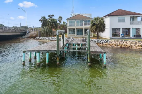 $895,000 | 901 Lighthouse Road, Fort Walton Beach, FL 32547
