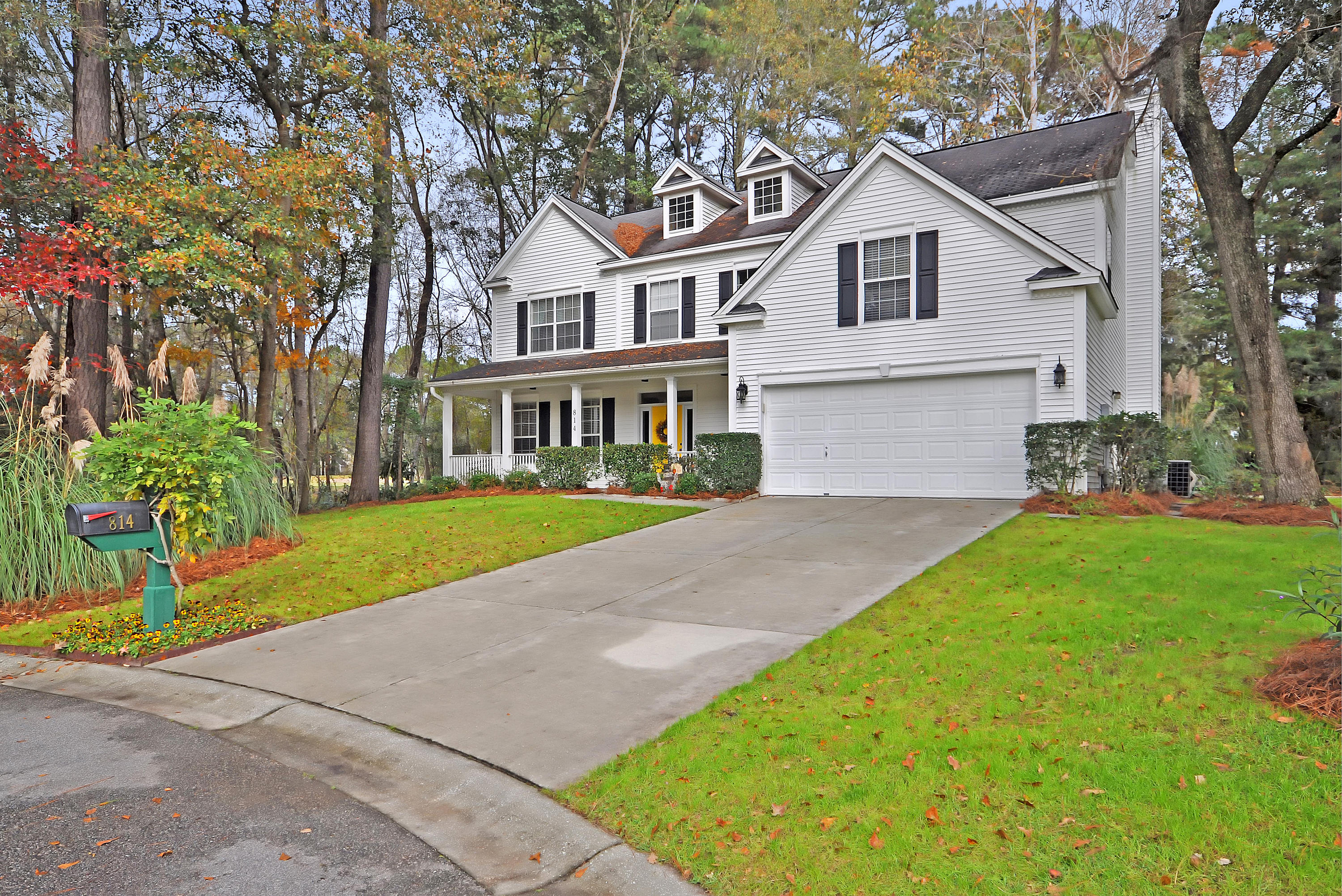 814 Long Drive Road Summerville, SC 29485 - Photo 1 of 34 housefront
