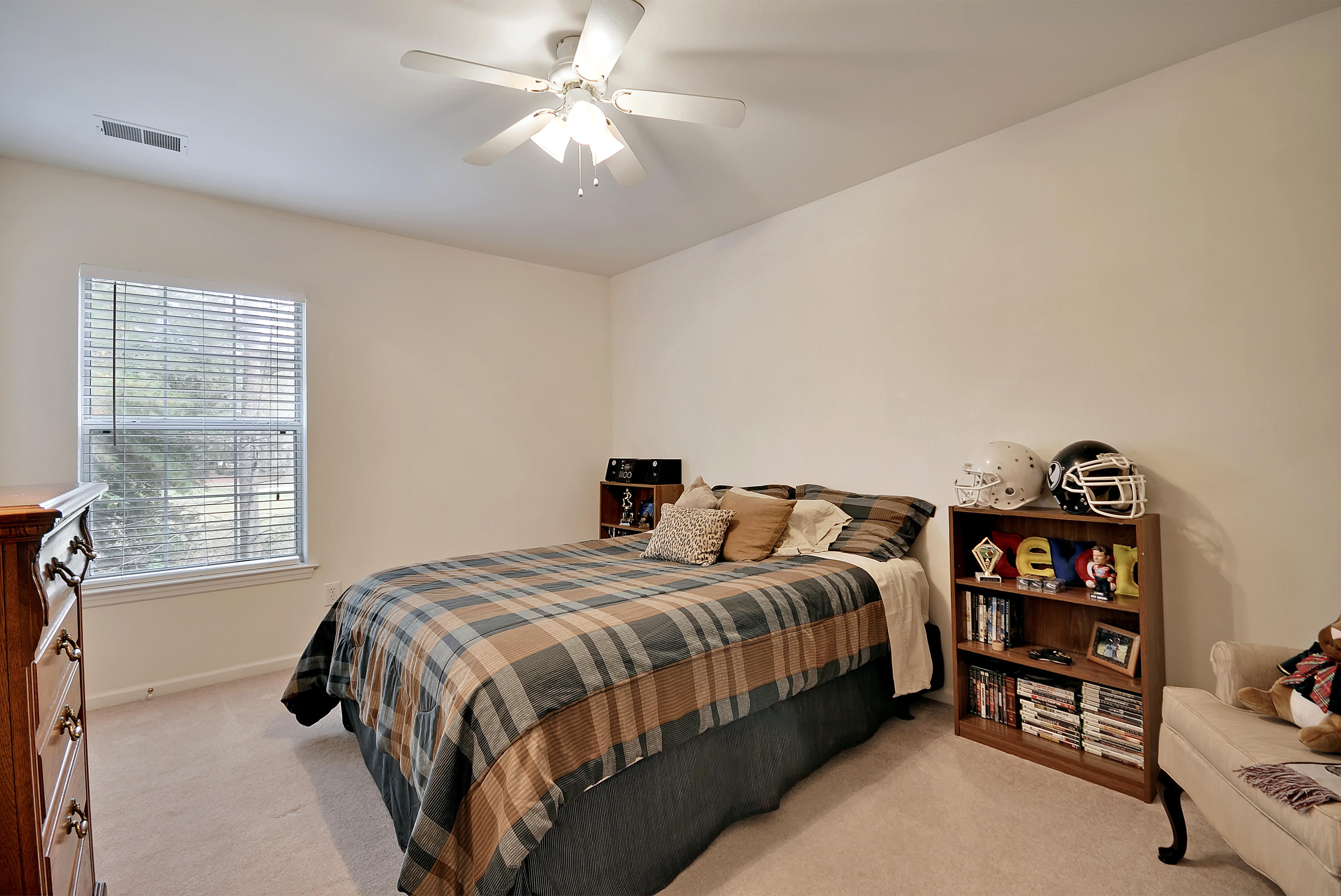 814 Long Drive Road Summerville, SC 29485 - Photo 20 of 34 Guest1