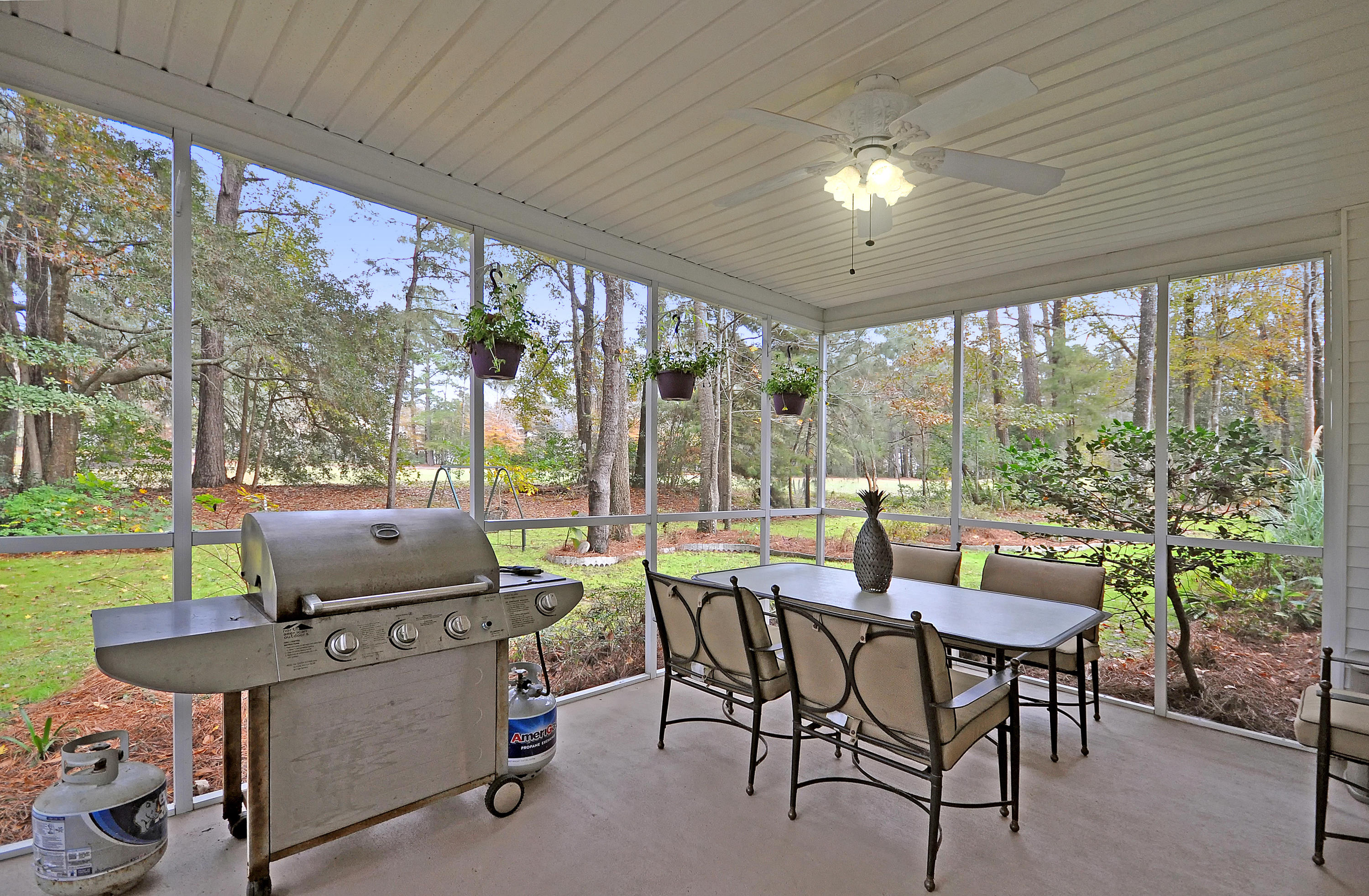 814 Long Drive Road Summerville, SC 29485 - Photo 10 of 34 ScreenPorch
