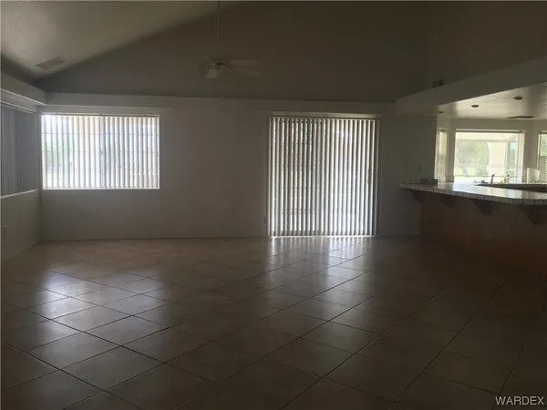 $2,000 | 2523 Country Club Drive, Bullhead City, AZ 86442