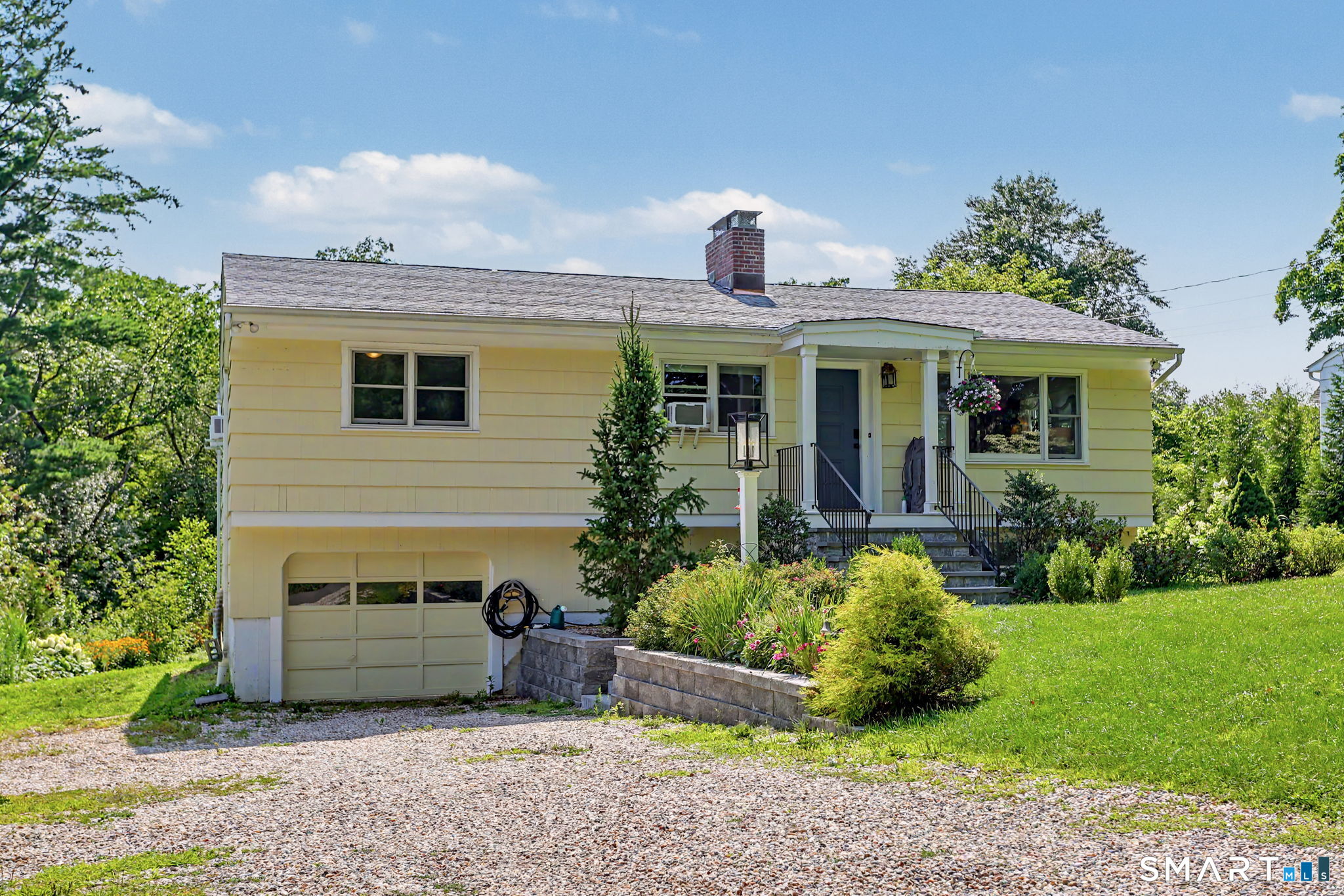 28 Juniper Road Newtown, CT 06470 - Photo 33 of 38