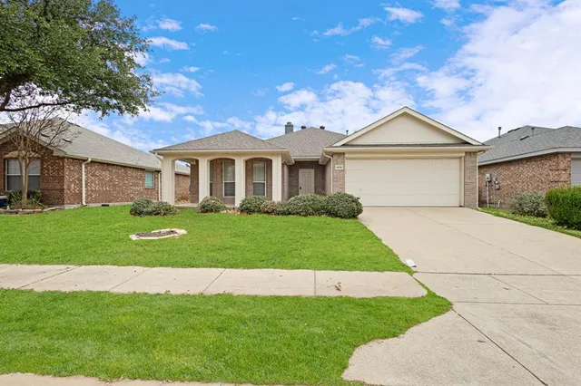 $2,350 | 9816 Pierce Drive, McKinney, TX 75072